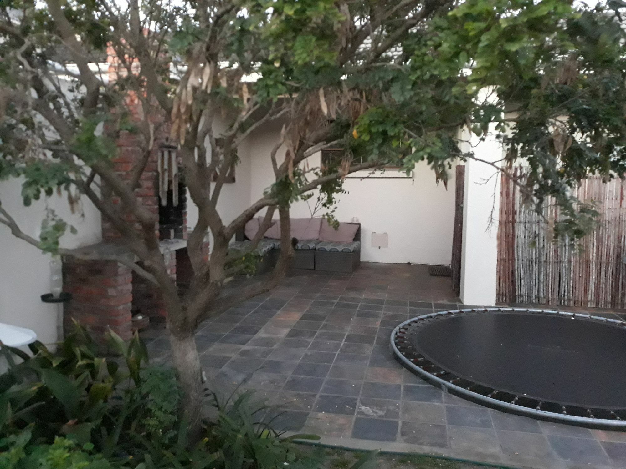 Guesthouse On Irvine Port Elizabeth Exteriér fotografie